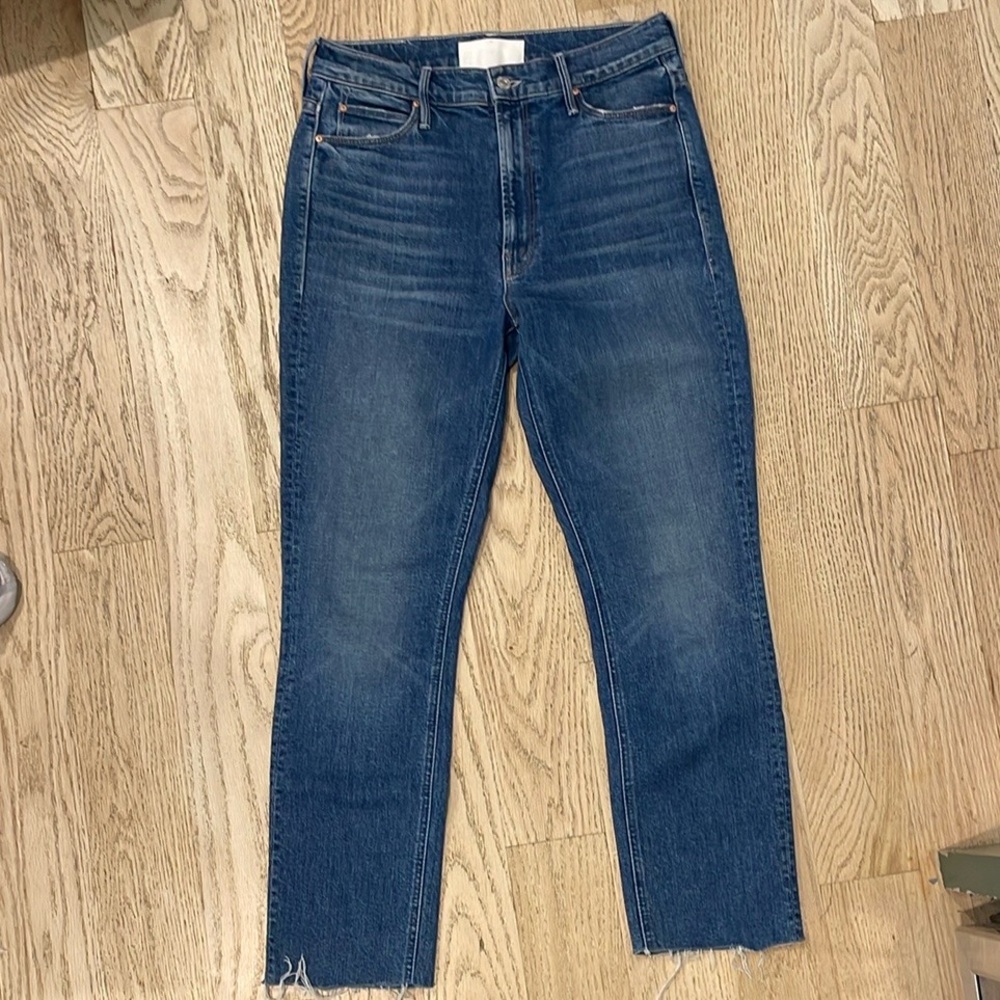 Mother The Dazzler Cowboys Don’t Cry size 29 jeans